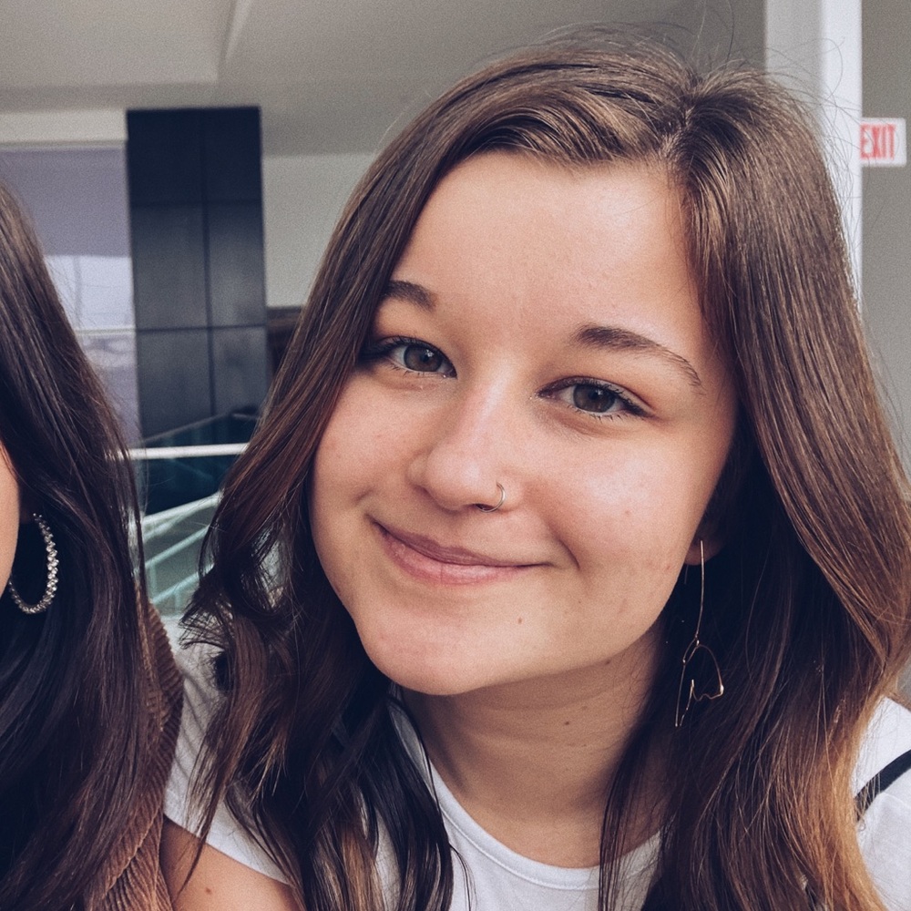 Meet your Posher, Stephie